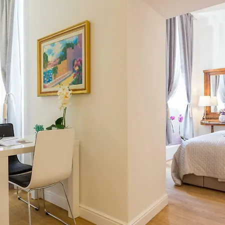 아파트먼트 앤 룸스 게스트하우스