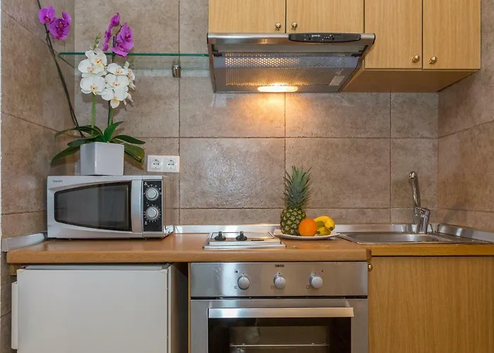 ゲストハウス アンド ルームズ ステイ ドゥブロブニク